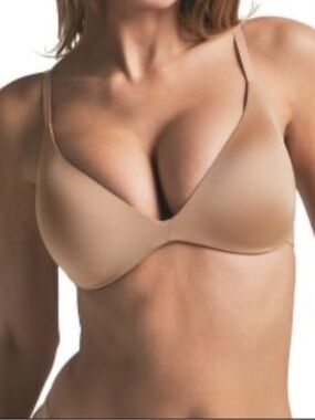 Skims Wireless Form Push-up Bra